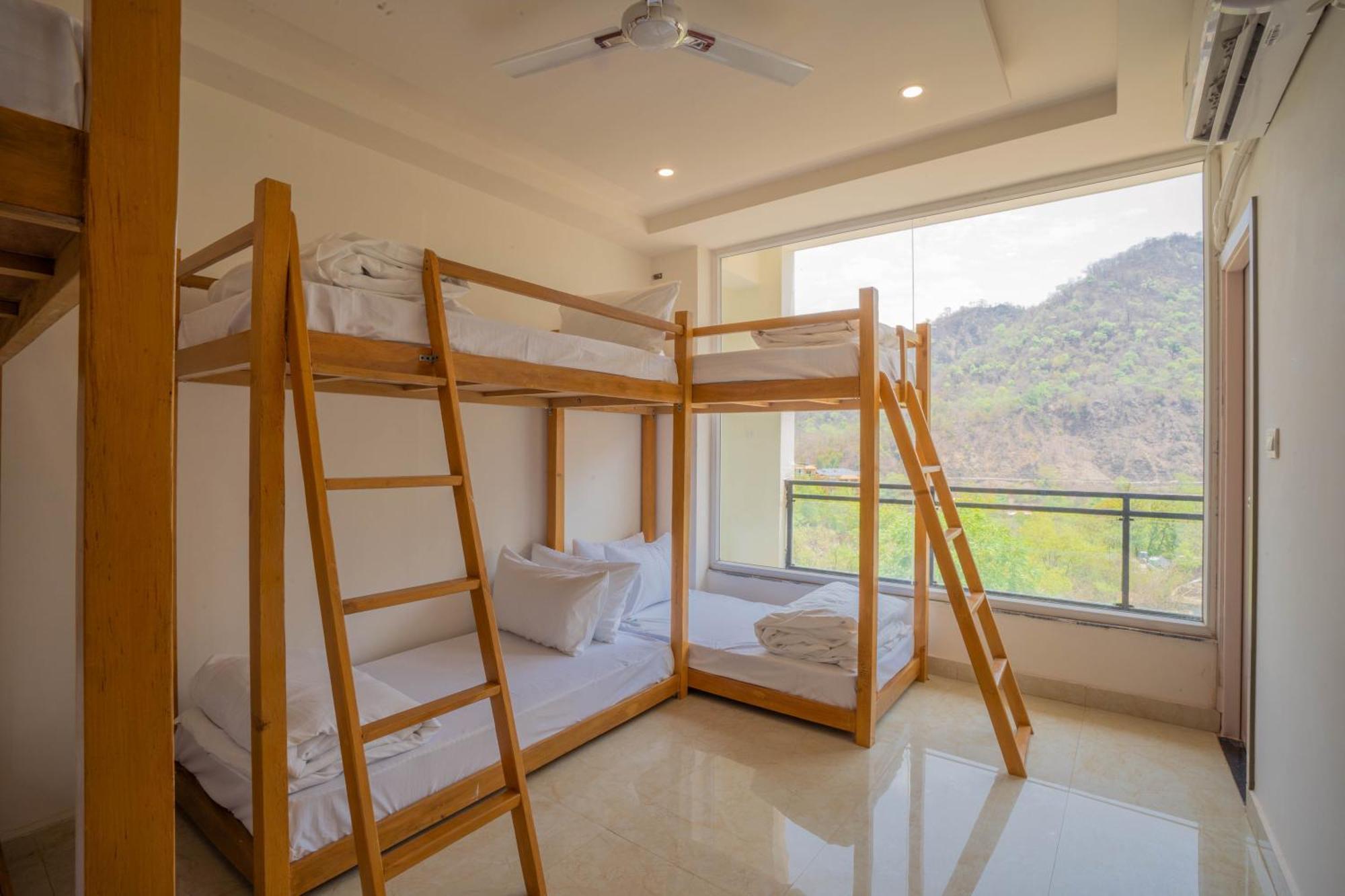 Perfectstayz Alpine Near Laxman Jhula Rishikesh Bagian luar foto