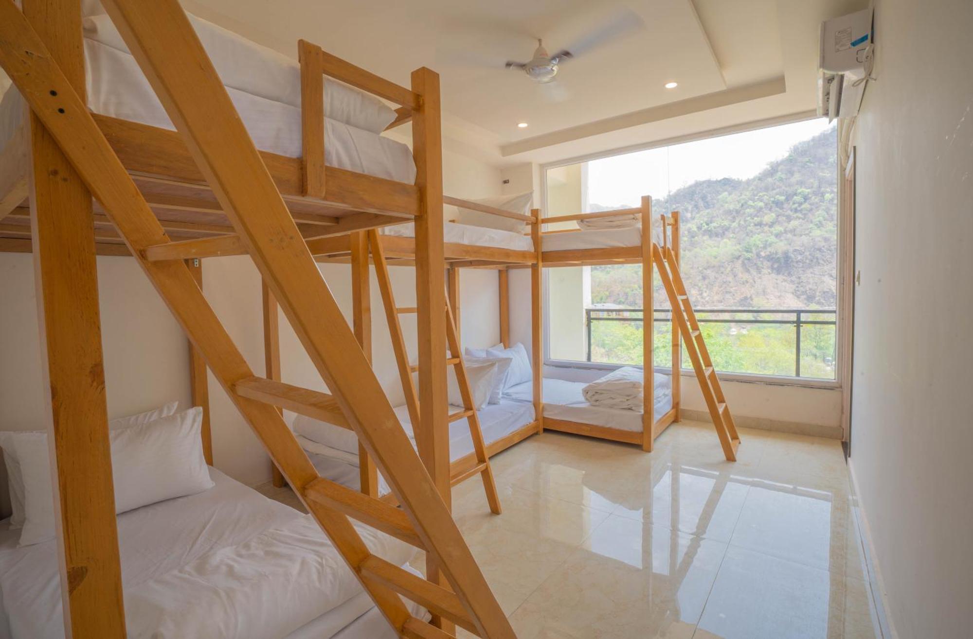 Perfectstayz Alpine Near Laxman Jhula Rishikesh Bagian luar foto