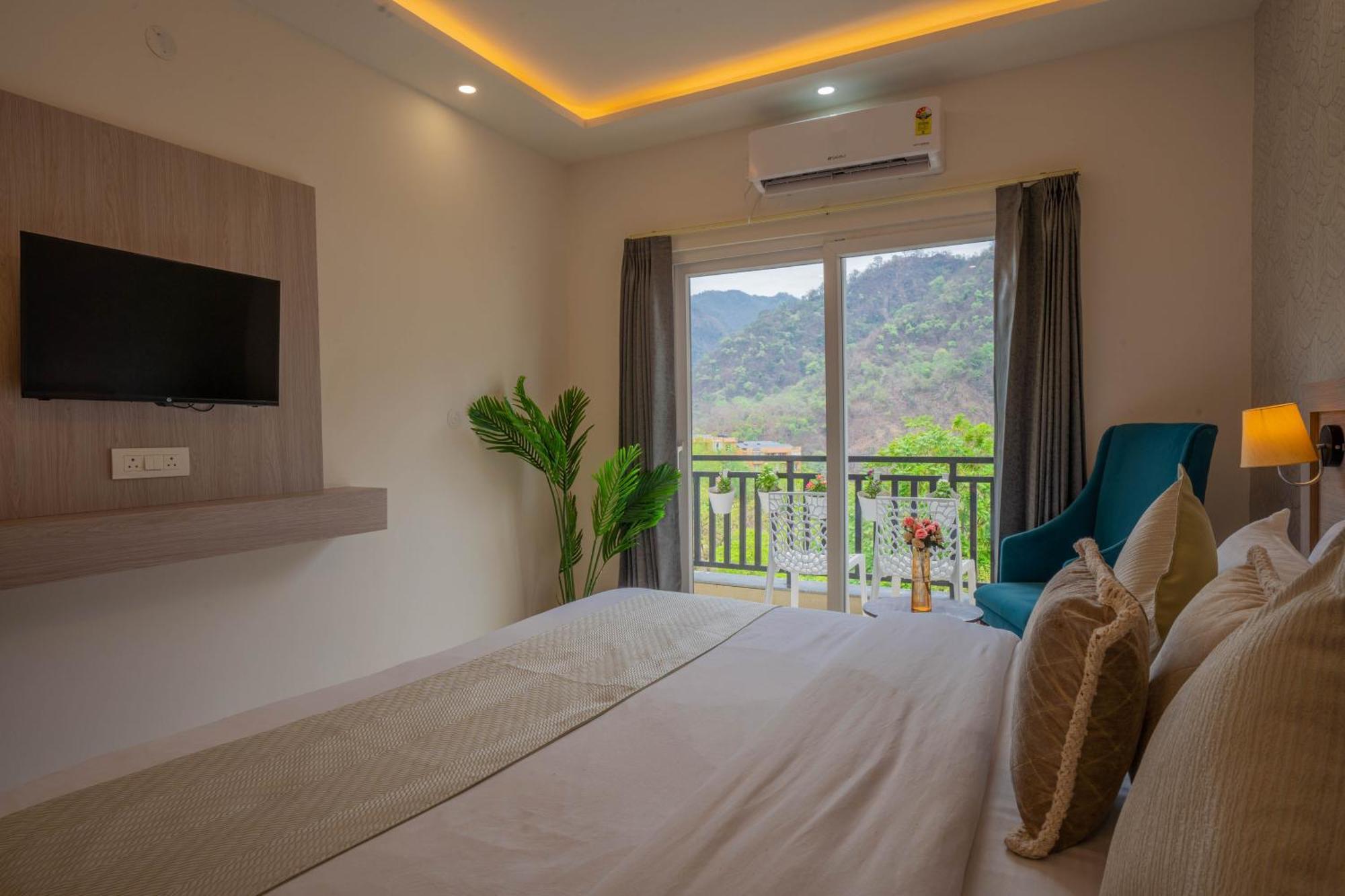 Perfectstayz Alpine Near Laxman Jhula Rishikesh Bagian luar foto