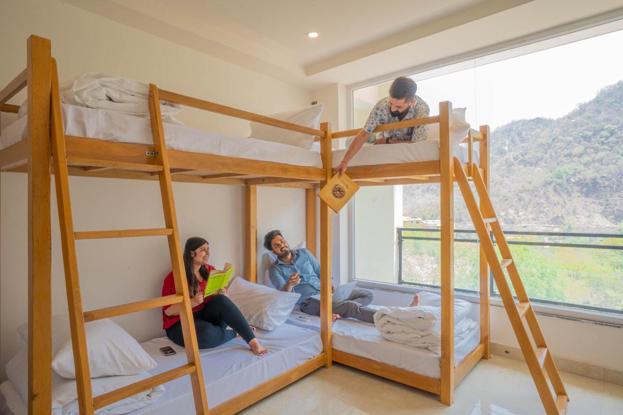Perfectstayz Alpine Near Laxman Jhula Rishikesh Bagian luar foto