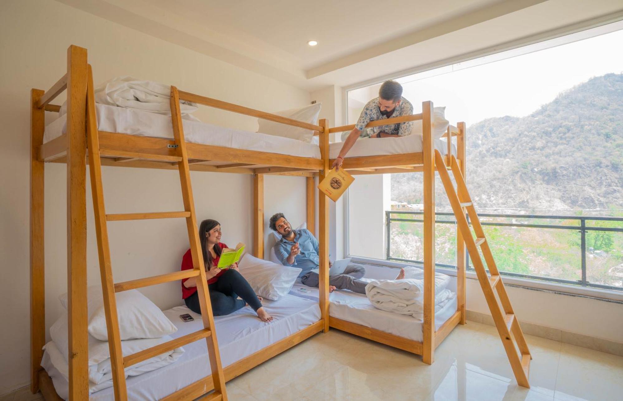 Perfectstayz Alpine Near Laxman Jhula Rishikesh Bagian luar foto