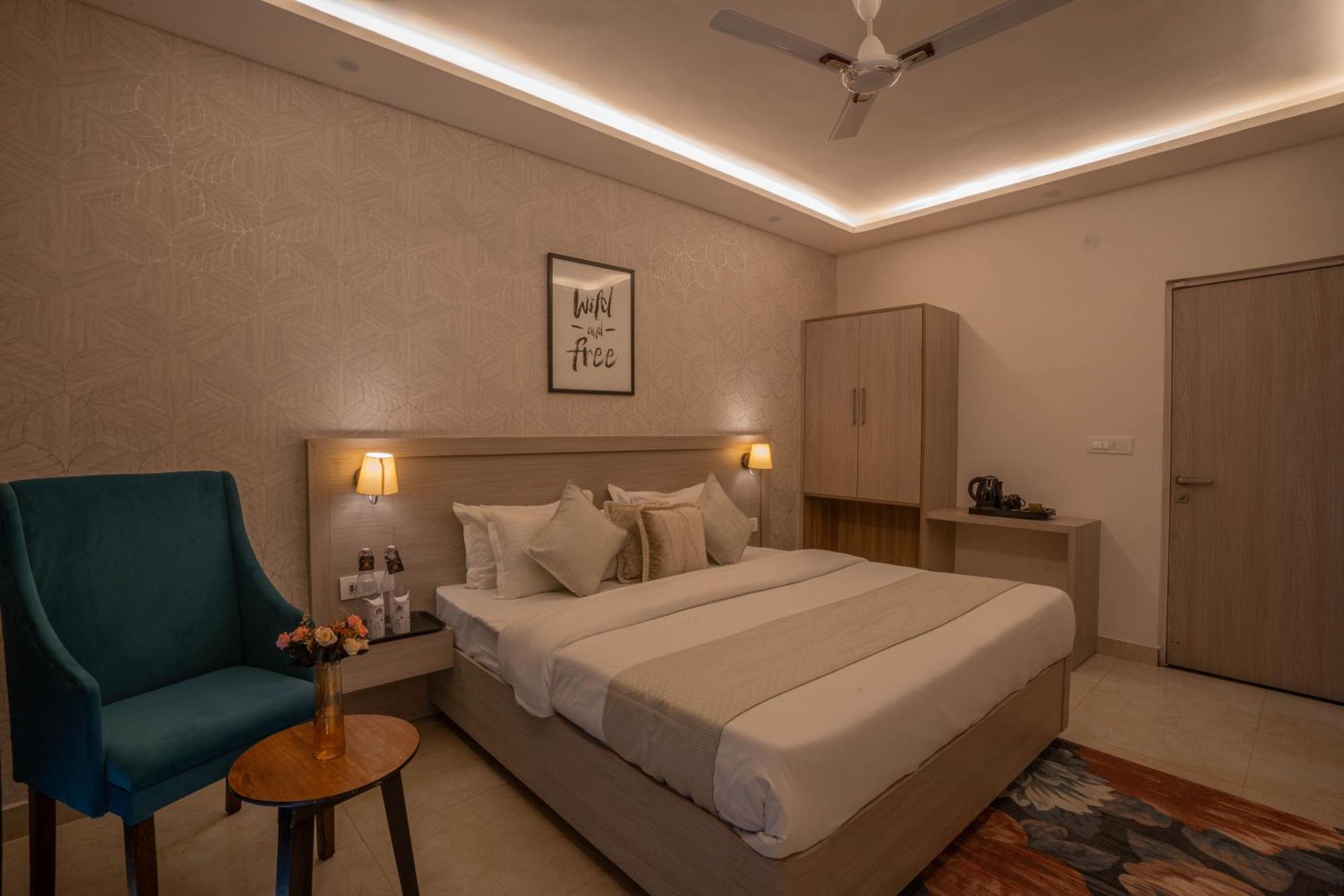 Perfectstayz Alpine Near Laxman Jhula Rishikesh Bagian luar foto
